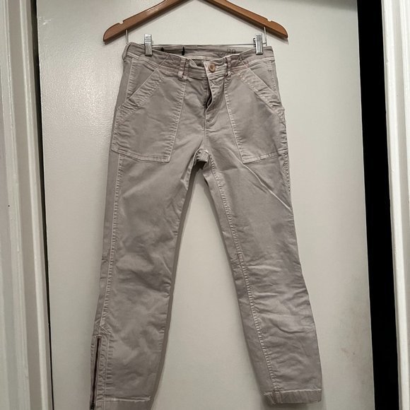 Cream Jean-Style Pants – Zippered Ankles, Stretchy & Chic! (Size 29 Gently-Used) - Picture 2 of 15